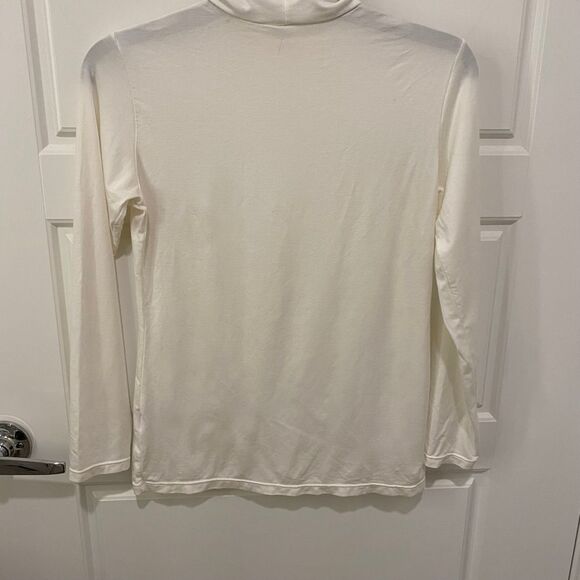 Uniqlo Women's Long Sleeve Heattech Turtleneck Top. White. Large. Comfy, Casual - Picture 9 of 11